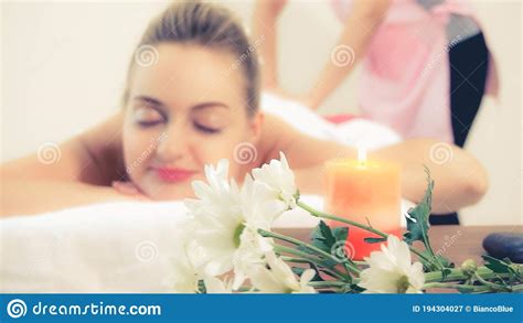 Woman Gets Back Massage Spa By Massage Therapist Stock Image Image Of Medicine Blonde 194304027