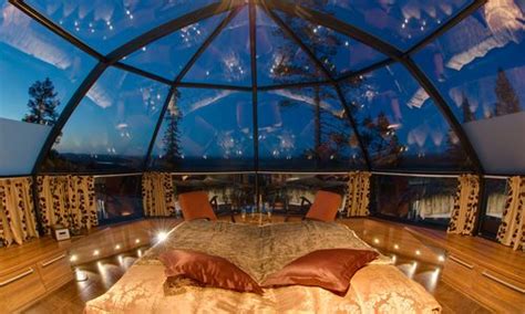 Gatlinburg cabin rentals, romantic gatlinburg cabins, heart shaped jetted whirlpool tubs and hot tubs. Honeymoons Holidays 2021/2022 | Best Served Scandinavia