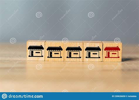 Cubes Wood Franchise Businessbusinessman Hand Choose Wooden Blog With