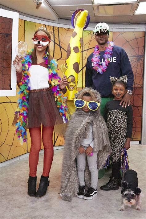 Everybody simply makes a dish they are proud of and agrees to bring it along. 17 Group Halloween Costumes for Family - Halloween Costume ...