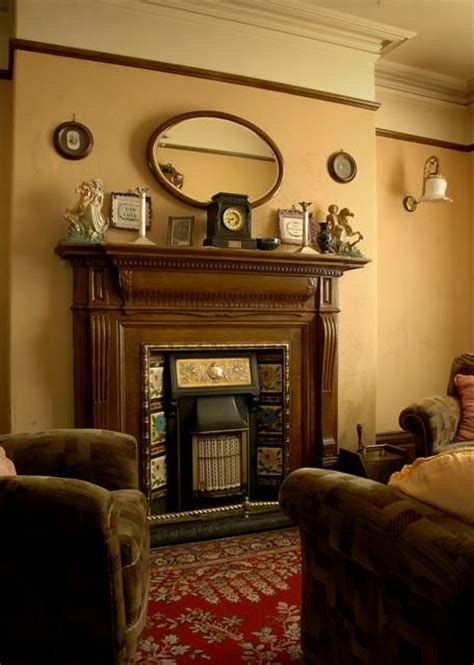 The 1940's inspired palette is juxtaposed with industrial styling, such as raw concrete accent walls and minimalist lighting fixtures, plus a selection of much starting in the living room we get a flavour of the 1940s colour clash right off the bat. Llwyn-yr-eos Farmstead | Cottage interiors, Vintage house ...