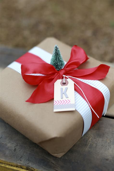 Personalizing Your Gift Wrap