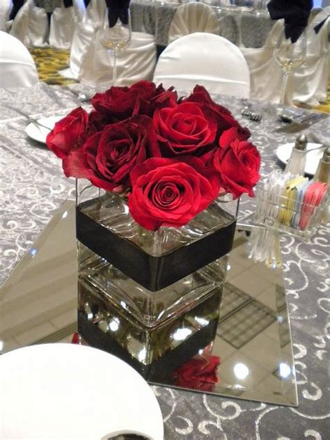 20 Simple Red And Black Centerpieces