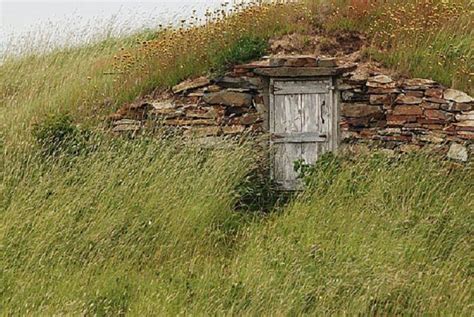 Types of root cellars the best method is to use the foundation walls on the northeast corner as two sides of your root cellar. Applegarth Farm: root cellar