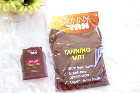 FashStyleLiv Would You Like To Try Skinny Tan 7 Day Tanner Giveaway