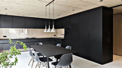 desain dapur  dinding hitam