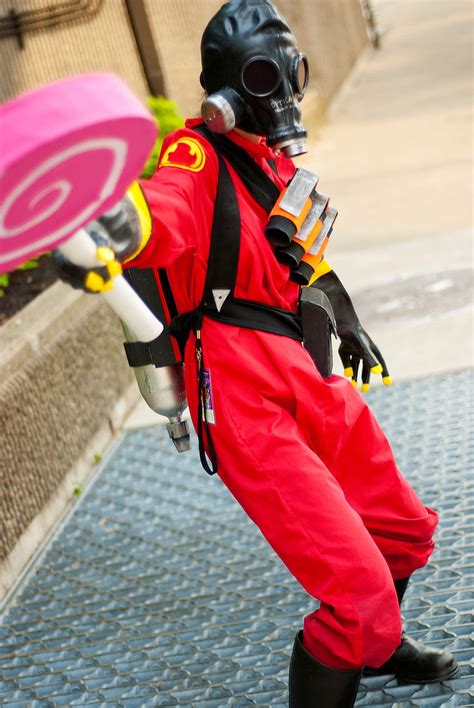 Pyro Team Fortress 2 Cosplay By Swoz On Deviantart