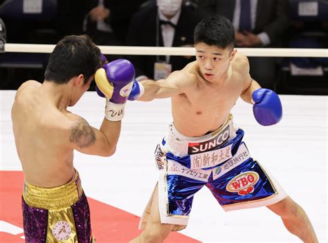 Boxing Japanese Flyweight Nakatani Victorious In 1st World Title Fight