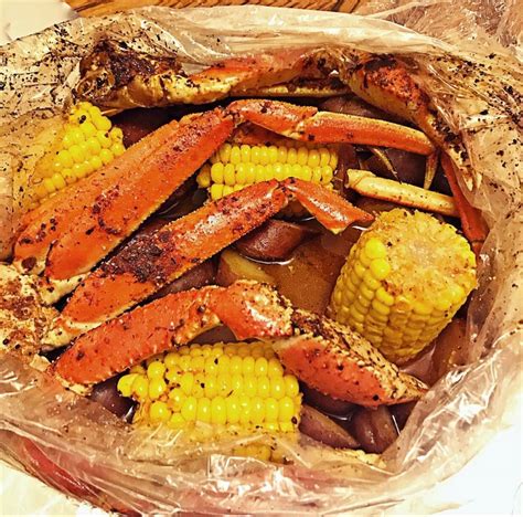 Crab Leg Boil In A Bag 🦀🍤🌽 Crab Recipes Aesthetic Food Food