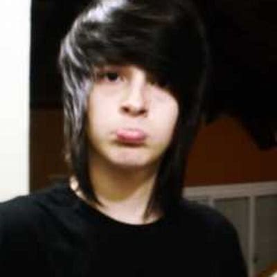 E' morto suo fratello lucas, di 27 anni. Lucas Mello. (@lucqq) | Twitter