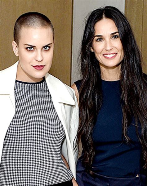 Demi Moore Shaves Daughter Tallulah Willis Head Photo Us Weekly
