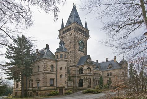 Hummelshain is situated south of leubengrund. Jagdschloss Hummelshain Foto & Bild | architektur, lost ...
