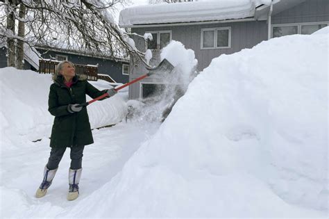 ‘pandemic Of Snow In Anchorage Sets A Record For The Earliest Arrival