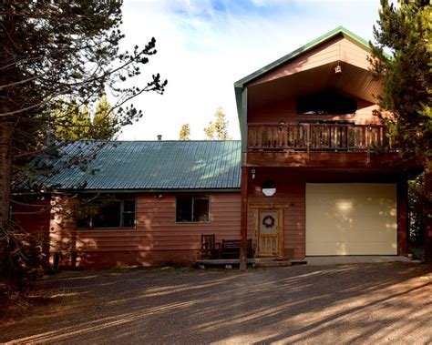 Located in quiet forest just 20 minutes from yellowstone in island park, idaho. Large 5 Bed W/loft, 4 Bath Cabin Near Yellowstone National ...