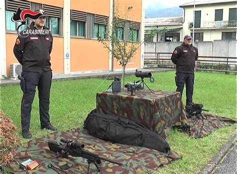 Benvenuti sul sito del centro svizzero di milano nel centro svizzero hanno sede le principali istituzioni che rappresentano la svizzera a milano: Carabinieri, visita del Console Generale svizzero a Milano ...