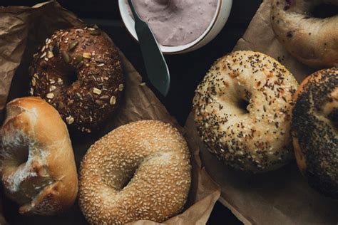 You'll find a (hopefully) comprehensive list of options by category below. Gluten Free, Nut Free, Dairy Free, Allergy Friendly Bagel ...