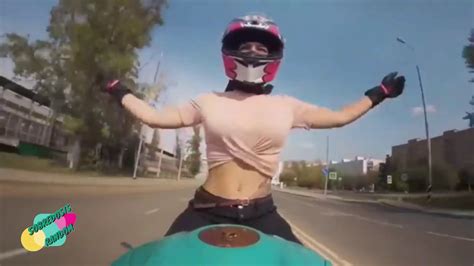Tetas Al Aire Chicas Lindas En Moto Youtube