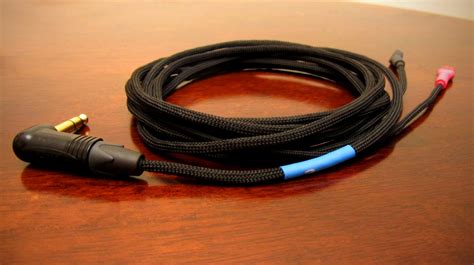 Person wants a new headphone cable, sees prices, recovers in hospital for a week, decides to as i mentioned in my last article, i've found that doing the prep work is the biggest key to success in diy. DIY Audio Electronics from Zynsonix.com: Building a Sennheiser Headphone Cable