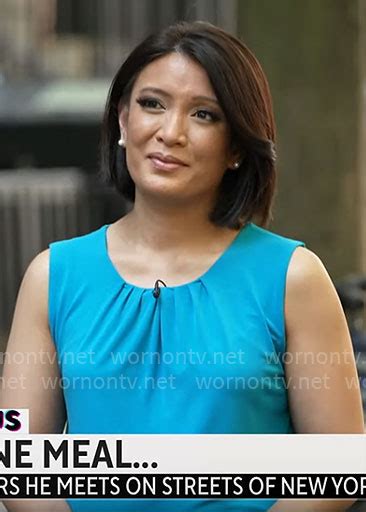 Wornontv Elaine Quijanos Blue Pleated Neckline Top On Cbs Mornings Elaine Quijano Clothes