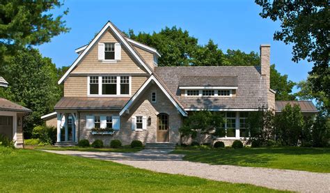 Many people long for a home that is attractive but also meets all of their needs. Northern Michigan - BDR Custom Homes