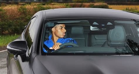 Manchester United Players Arrive At Carrington Manchester Evening News