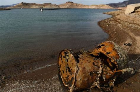 Lake Mead Shrinking Reservoir Reveals More Human Remains Bbc News