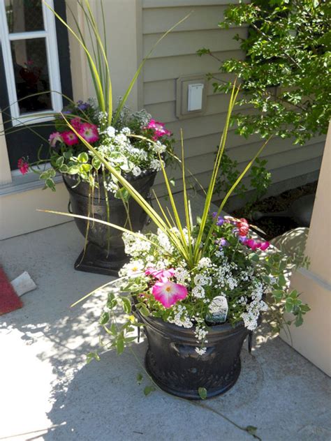 24 Front Porch Flower Pot Inspiration For Beautiful Front Home Flower