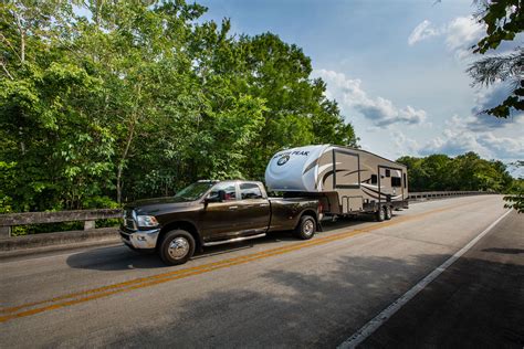4 Advantages Of A Fifth Wheel Rv Camping World Blog