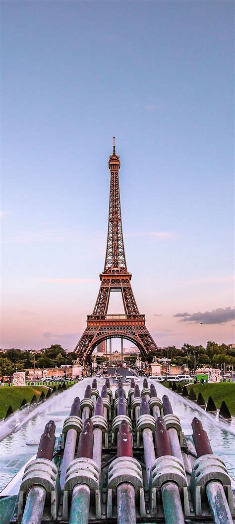 Eiffel Tower Paris Gold Evening France 1080x2400