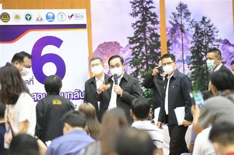 Maybe you would like to learn more about one of these? นายกฯ ตรวจเยี่ยม 'ฉีดวัคซีนประกันสังคม' ศูนย์เยาวชนฯ ไทย ...