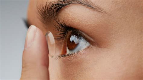 Outbreak Of Eye Infection In Contact Lens Wearers Threatens To Leave You Blind The Irish Sun