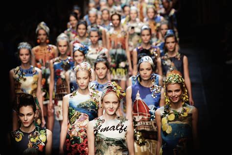 Milan Fashion Week Schedule The Best Shows And Where To Live Stream