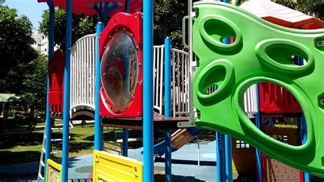 Pantang nampak bola, lori dan kereta mainan? playground. Taman mainan kanak-kanak playground for kids ...