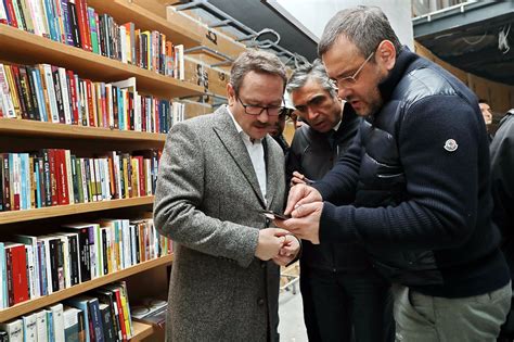 İstanbul başakşehir futbol kulübü veya sponsorluk anlaşması gereğince medipol başakşehir futbol kulübü, 1990 yılında dönemin i̇stanbul belediye başkanı nurettin sözen tarafından kurulan ve 2014. başakşehir millet kıraathanesi