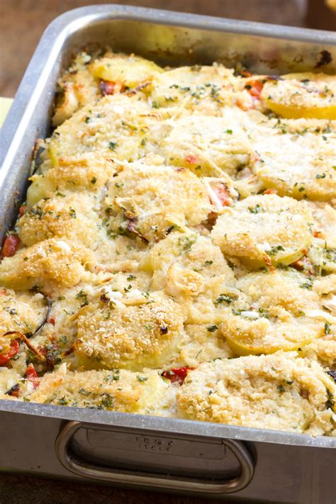 Preheat the oven to 450 degrees f. Herby Potato And Tomato Casserole - 12 Tomatoes