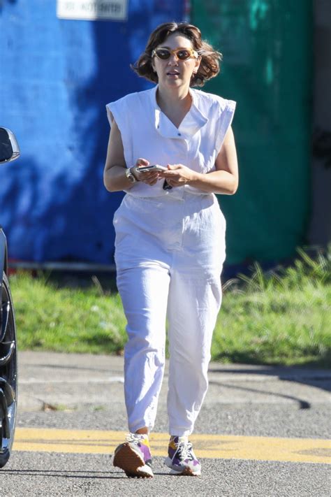 zoe blake foster in an all white linen outfit sydney 05 10 2021 celebmafia