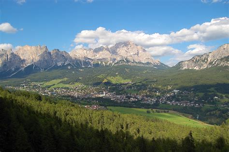 History, tradition, culture, flavors and much more. File:Italy - Cortina d' Ampezzo (summer 2007) - panoramio ...