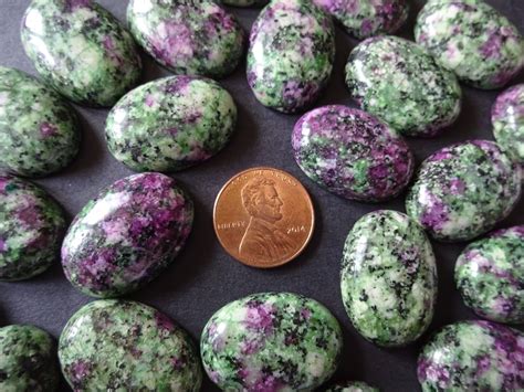 25x18mm Natural Ruby In Zoisite Cabochon Anyolite Crystal Oval