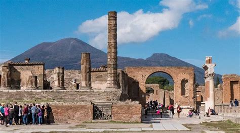 Faq Questions About Visiting Pompeii Herculaneum And Mount Vesuvius