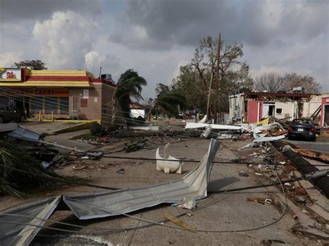 Three Dead As Tornadoes Rip Through Midwest Us Dynamite News