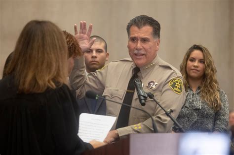 Robert Luna Sworn In As La County Sheriff Pledges Respect And Innovation Daily News
