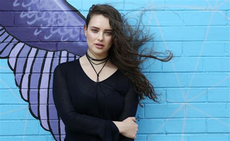Clay often sees hannah in visions or as a daydream as he's listening to the tapes. Hannah Baker Black 13 Reasons Why TV Show 4K Wallpaper - Best Wallpapers