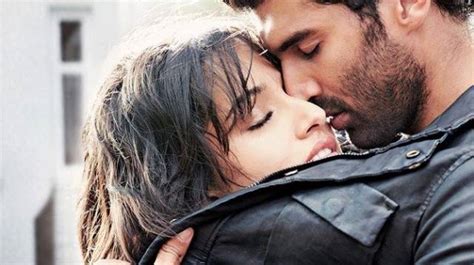 Aashiqui 2 Movie Best Romantic Dialogues Lyrics Aditya Roy Kapur