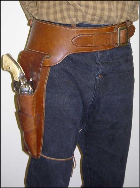 Z Sold ~ Vintage Western Cowboy Fast Draw Holster And Belt