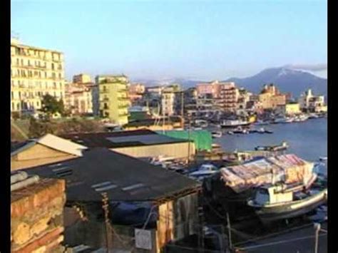 Sei una giovane solare che si metta in gioco? TORRE DEL GRECO PORTO NAPOLI ITALIA.wmv - YouTube