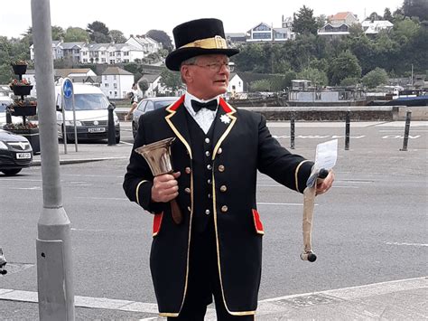 Hear Ye Town Crier Jim Weeks To Deliver Traditional Cry At Manteo