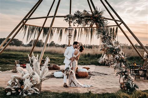 Spot S Top Wedding Trends In This Boho Glam Inspiration Green