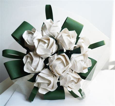 Origami rose bouquet | Origami flower bouquet, Origami crafts, Origami