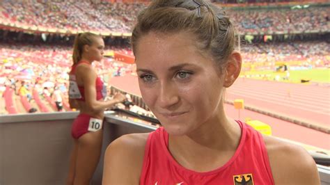 3000 m hindernis mit gesa krause und. WCH 2015 Beijing - Gesa Felicitas Krause GER 300m ...