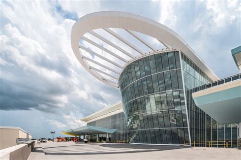 Fentress Architects unveils new Orlando International Airport terminal